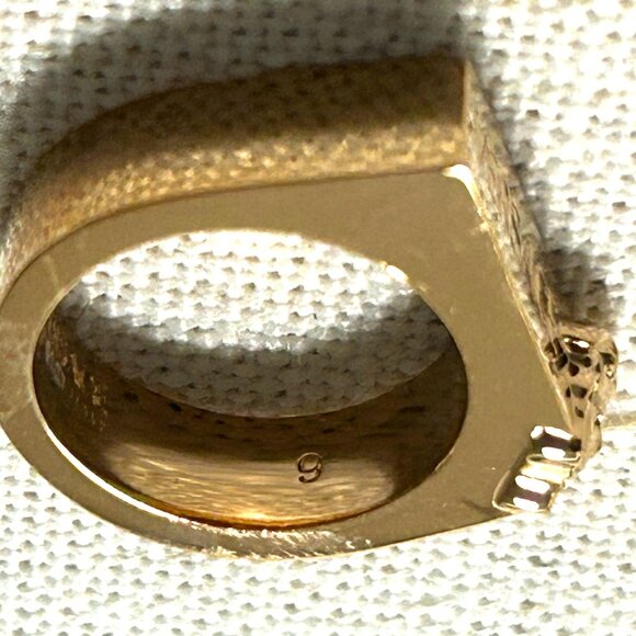 New Versace Gold Tone Medusa Mini Head Logo Ring - Picture 4 of 5